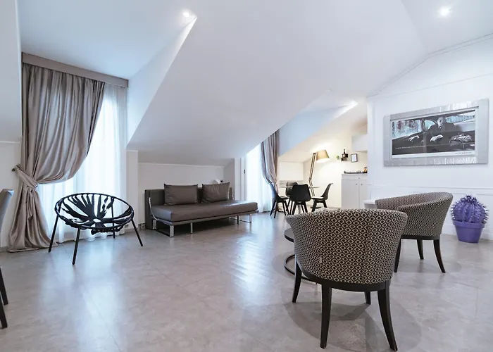Montenapoleone Suites Milan